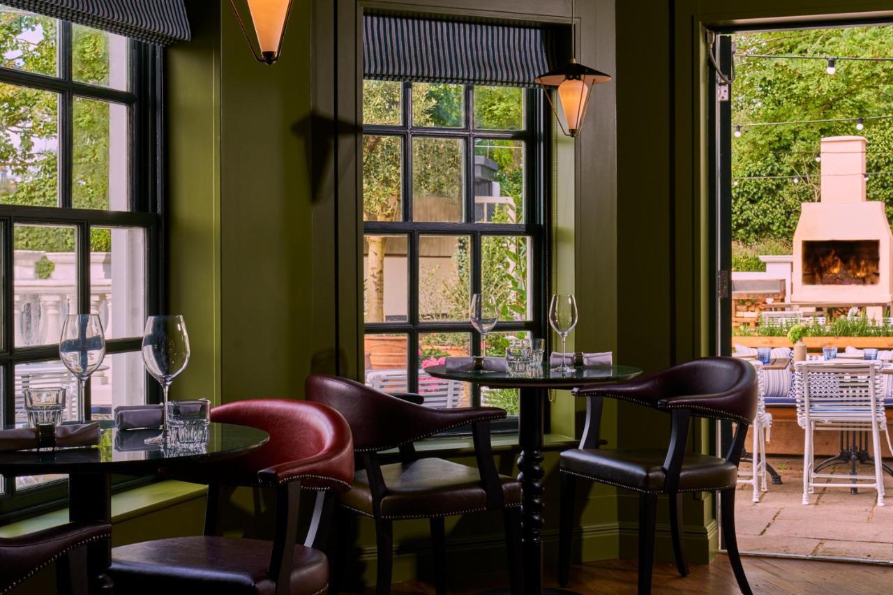 The Mitre, Hampton Court Hotel Kingston upon Thames  Eksteriør billede The interior of the restaurant