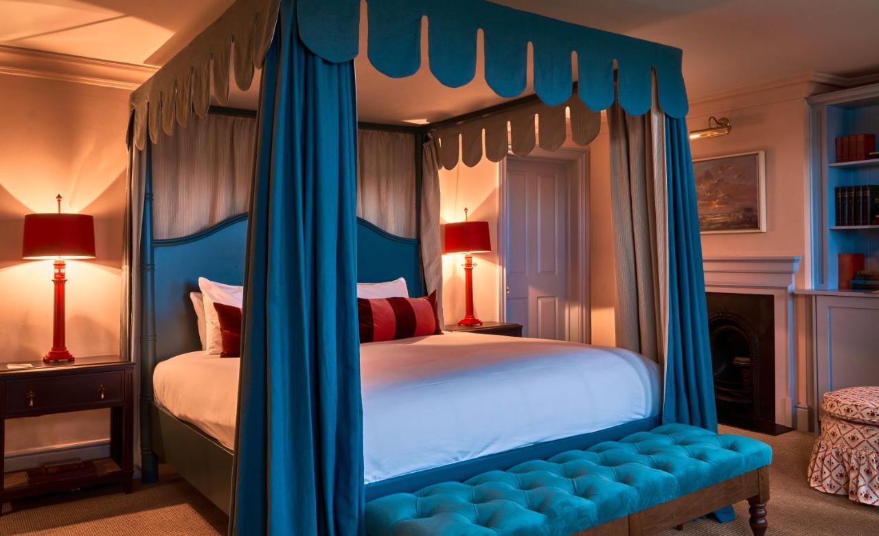 The Mitre, Hampton Court Hotel Kingston upon Thames  Eksteriør billede