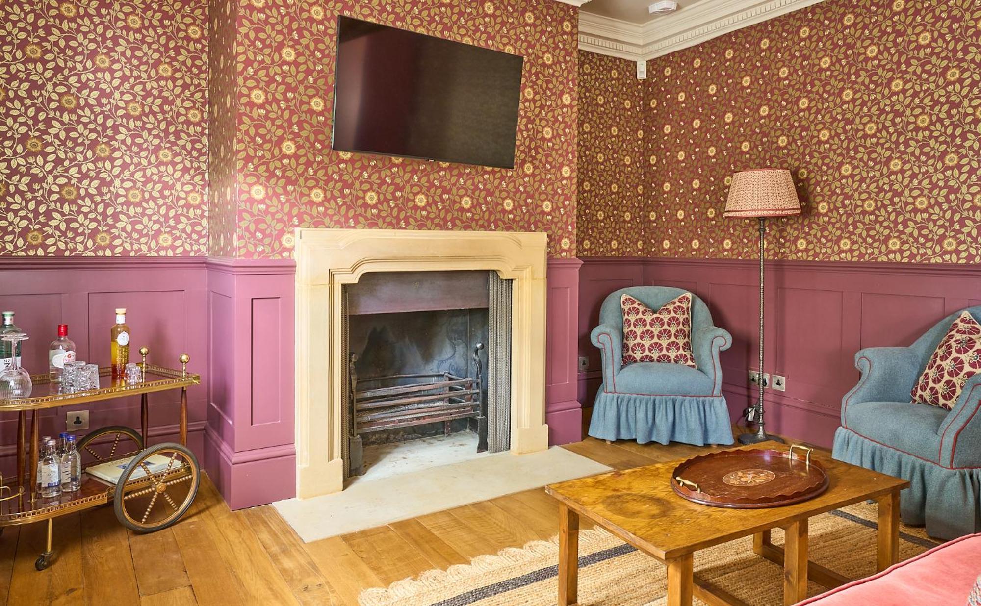 The Mitre, Hampton Court Hotel Kingston upon Thames  Eksteriør billede The Drawing Room