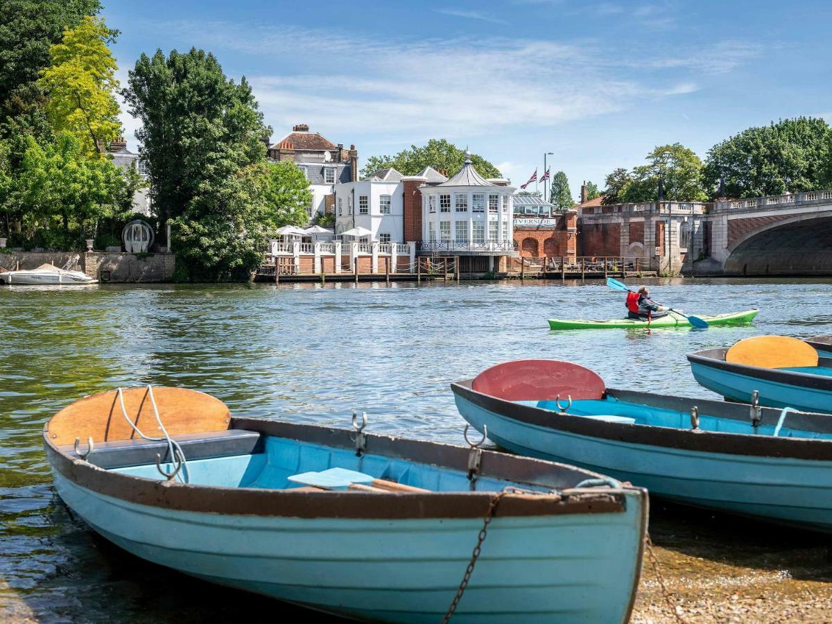 The Mitre, Hampton Court Hotel Kingston upon Thames  Eksteriør billede The River Wey at Farnham